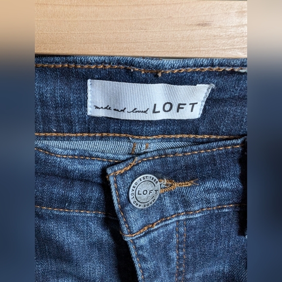 Loft modern skinny destressed jeans size 8 - Picture 2 of 4